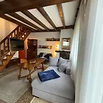 Apartment Duplex *